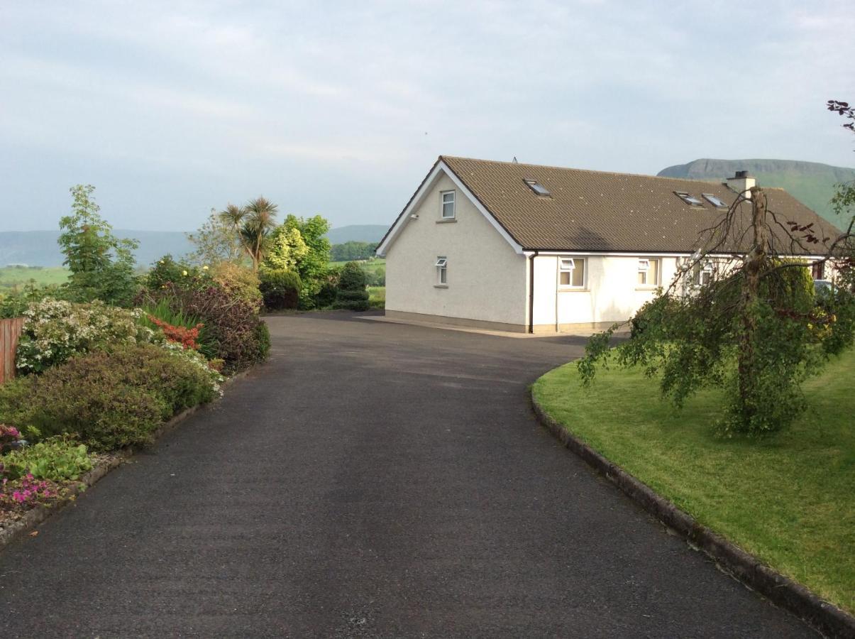 クーシェンドール Garron View Bed & Breakfast エクステリア 写真